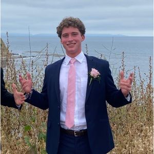 Meet your Posher, Sandro